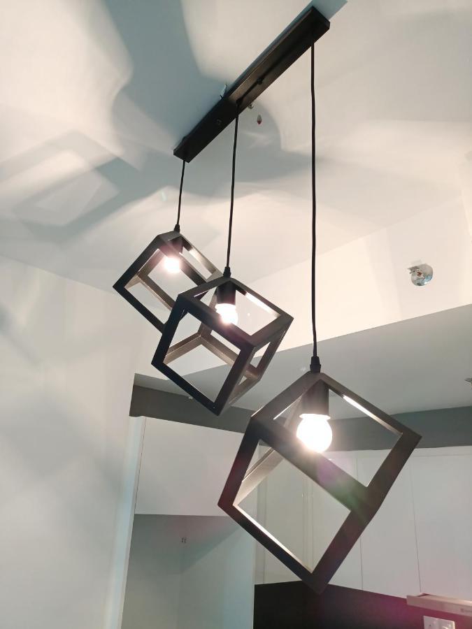 C1113 Almas Suites Galaxy Space Netflix By Stay นุสาจายา ภายนอก รูปภาพ